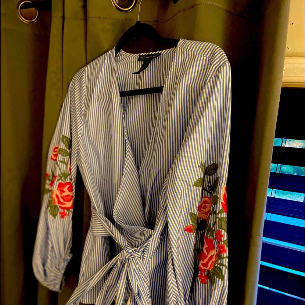 New without tags beautiful shirt Inc concepts